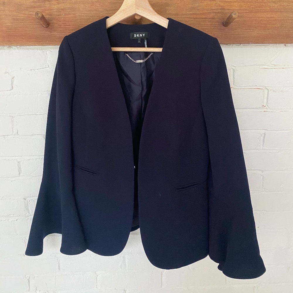 DKNY Women's Bell-Sleeve Lined Suit Blazer Jacket Top